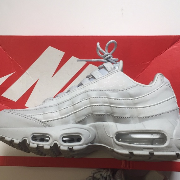 🚫SOLD🚫Nike Airmax 95 LX - Picture 3 of 7